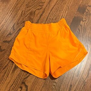 Lululemon Hotty Hot High-Rise Lined Short 4" Lit Orange Size 4